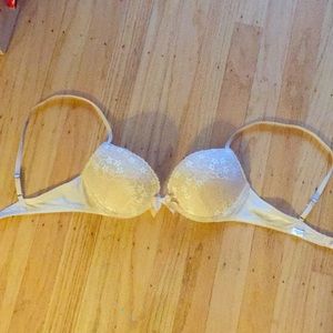 Gilly Hicks Lace Push Up Bra